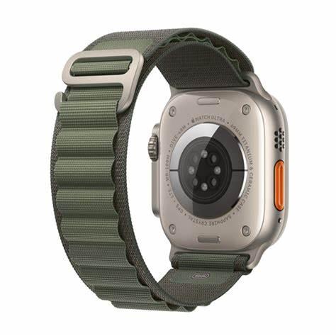 Apple Watch Ultra (2022) GPS + Cellular 49 mm - Titanium Natural Titanium - Alpine loop Green Natural Titanium